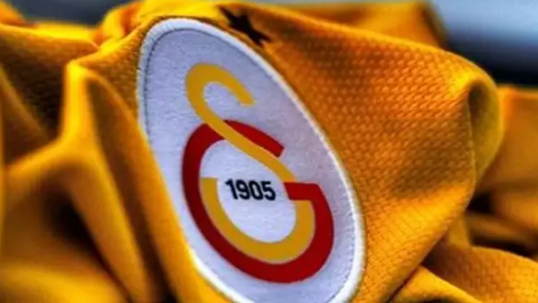 Galatasaray’ın Ocak ayı transfer döneminde hareketli günler geçirmesi bekleniyor. Sarı-kırmızılı ekipte, kadrodan ayrılacak isimler de netleşiyor…