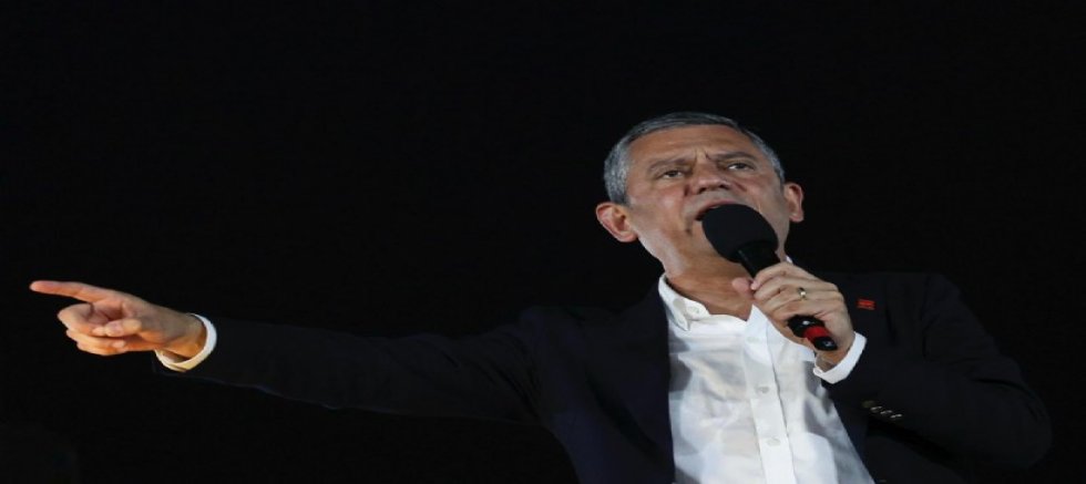 Özel'den şok bahis iddiası: Göztepe'ye gösterilen kırmızı kartın arkasındaki vurgunu açıkladı